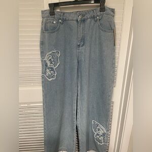 Riley & James Butterfly Embroidered Jeans – Size L NWT
